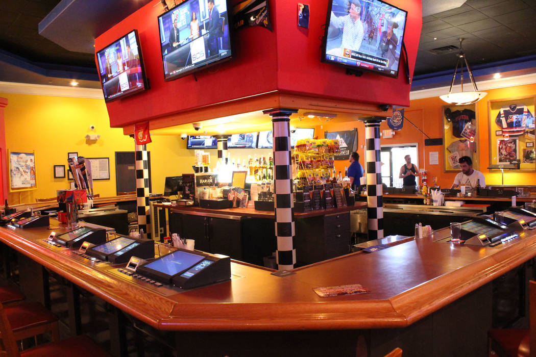 Draft Picks’ sports bar celebrates return of video poker Pahrump