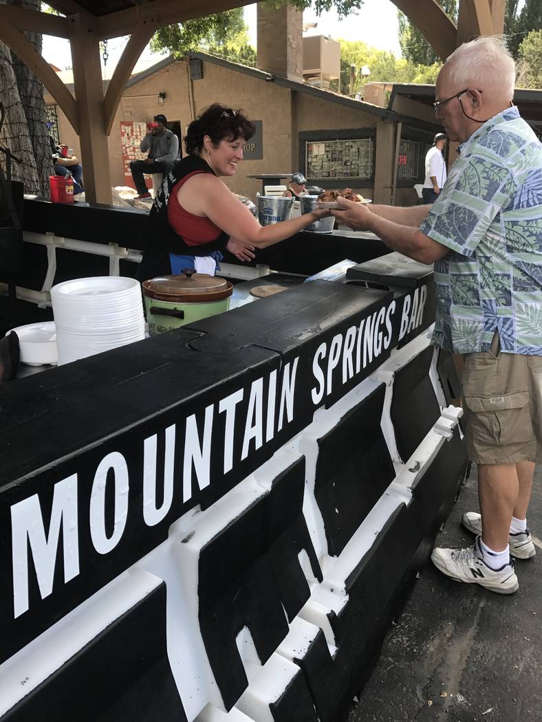 Jeffrey Meehan/Pahrump Valley Times 
Several people showed up for an afternoon of barbecue in the mountainside on Aug. 26, 2017. The Mountain Springs Saloon at 19050 Nevada Highway 160 in Mountain ...