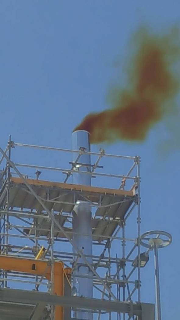 Special to the Pahrump Valley Times
Stiver said nitrogen dioxide gas is exhausted from the temporary fuel pipe at the hot salt tank at Crescent Dunes Solar Energy Plant near Tonopah.