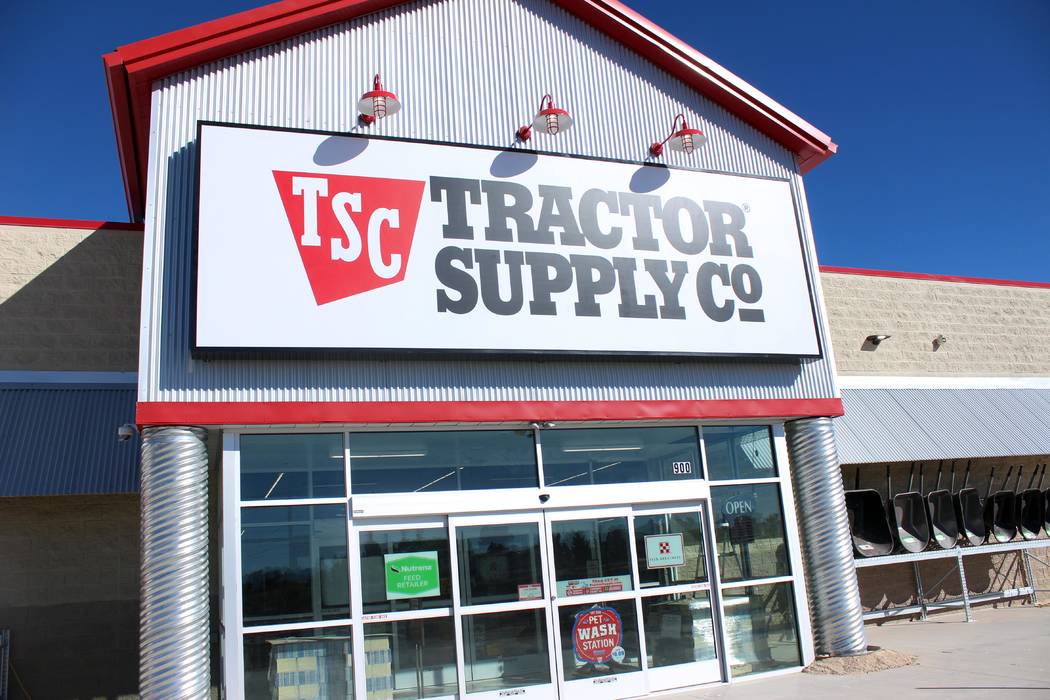 Jeffrey Meehan/Pahrump Valley Times
The sign hangs at the new Tractor Supply Co. retail store pegged for a soft opening on Oct. 28, 2017. The location at 900 E Highway 372 is set to open for regul ...