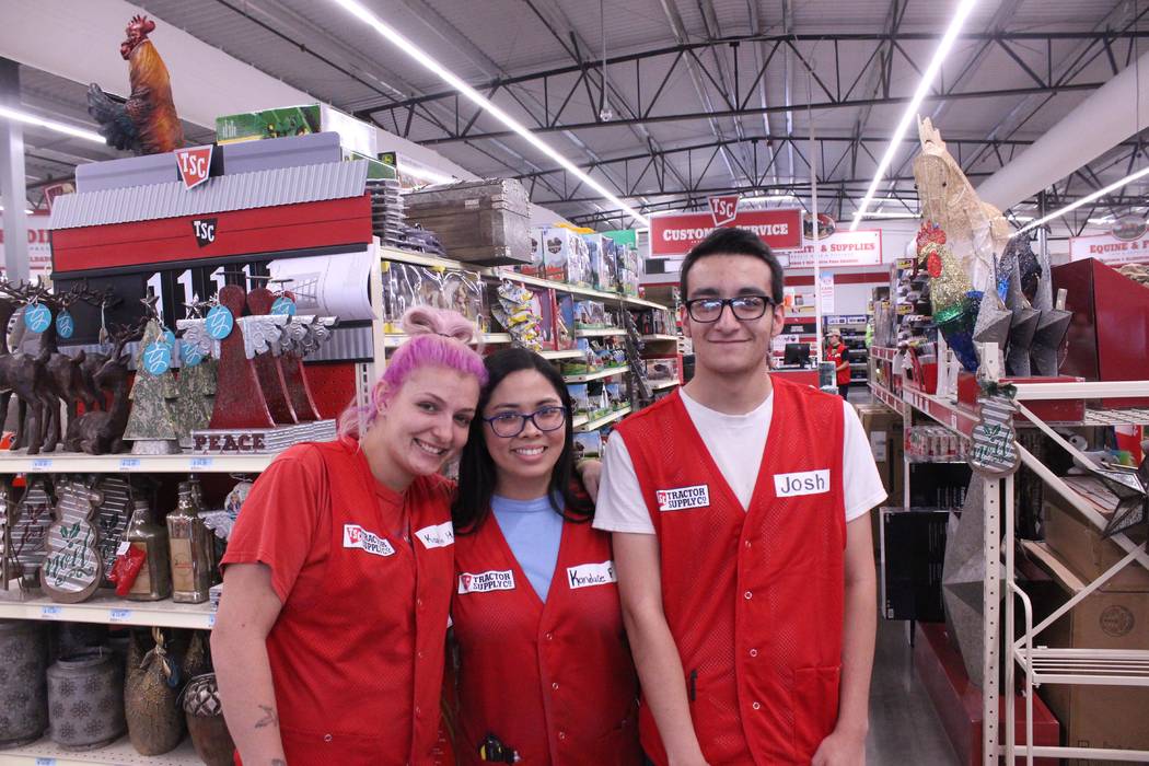 Tractor Supply puts on preview party, does soft opening in Pahrump