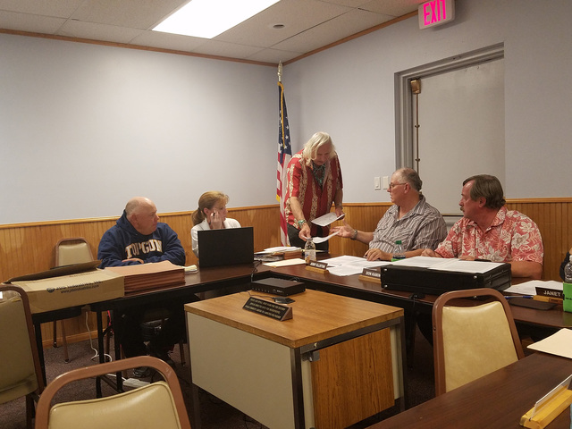 Gun issue surfaces in Tonopah post-annexation debate | Pahrump Valley Times