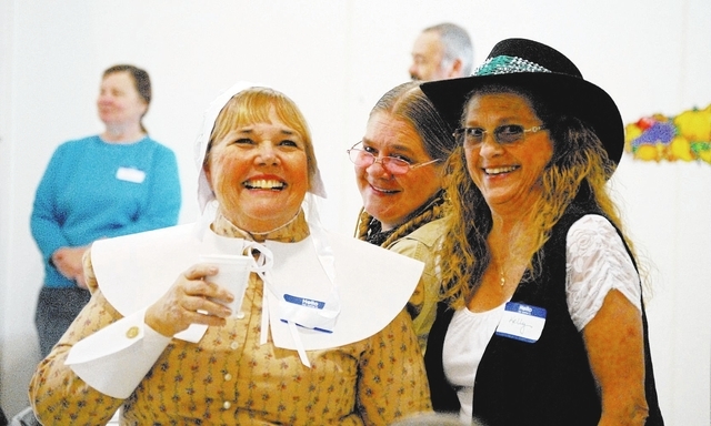 800 served at community Thanksgiving dinner | Pahrump ...