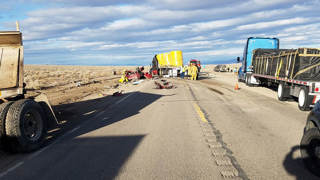 David Jacobs/Pahrump Valley Times
A look at the scene of the multi-vehicle fatal wreck on Feb. 8, 2017 along U.S. Highway 95/6 between Tonopah and Coaldale Junction in Esmeralda County. Two people ...