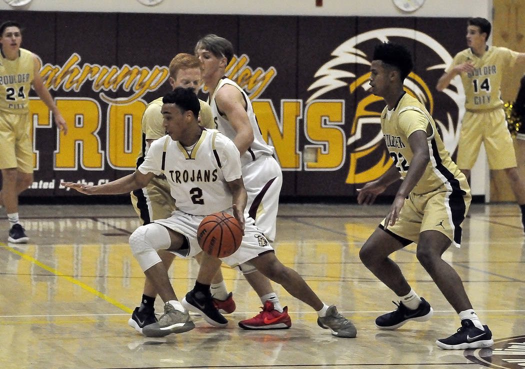 Horace Langford Jr. / Pahrump Valley Times 
Antonio Fortin scored 21 points on Wednesday night against Mojave. Here he is shown driving the ball in a game earlier this season.