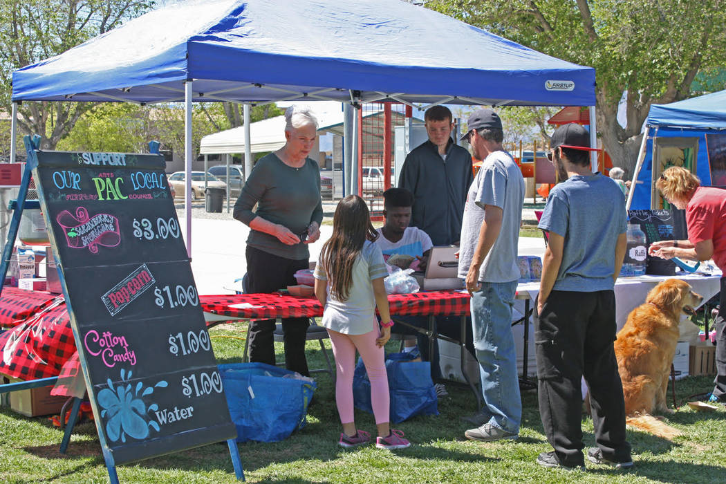 Robin Hebrock/Pahrump Valley Times The Pahrump Arts Council's booth at the Art and Sol Festival ...