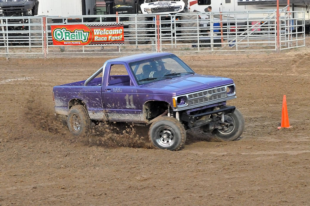 Horace Langford Jr./Pahrump Valley Times Tabitha Pritchard rounds a cone during freestyle racin ...