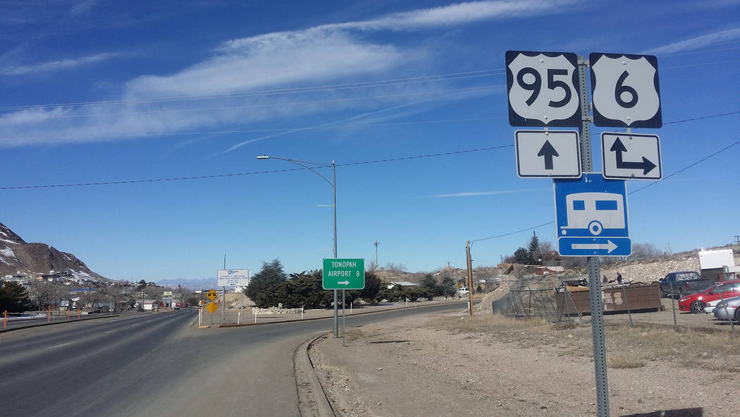 David Jacobs/Pahrump Valley Times Signs point to U.S. Highway 95 and U.S. Highway 6 in Nye Coun ...