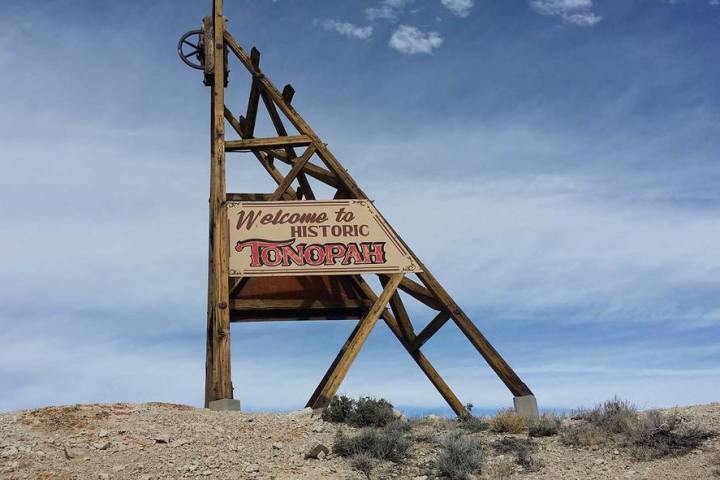 David Jacobs/Times-Bonanza A marker along U.S. Highway 95 welcomes motorists to the historic To ...