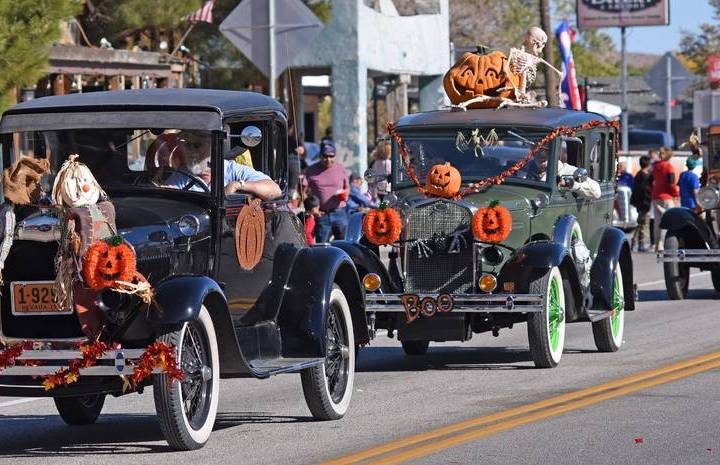 Richard Stephens/Special to the Pahrump Valley Times Antique cars decorated with Halloween pump ...