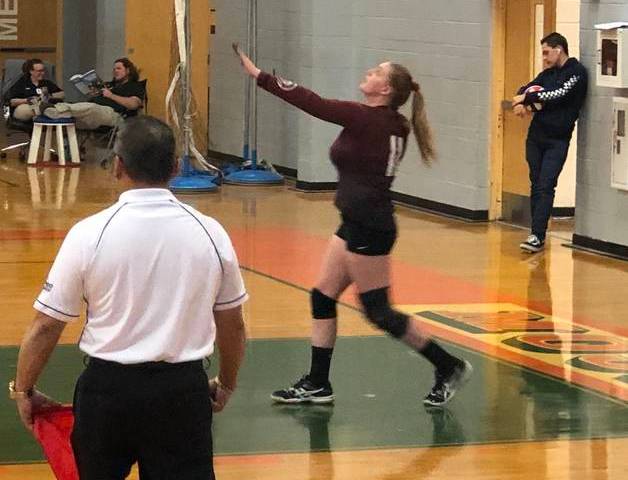 Tom Rysinski/Pahrump Valley Times Pahrump Valley senior Kylie Stritenberger lines up a serve du ...