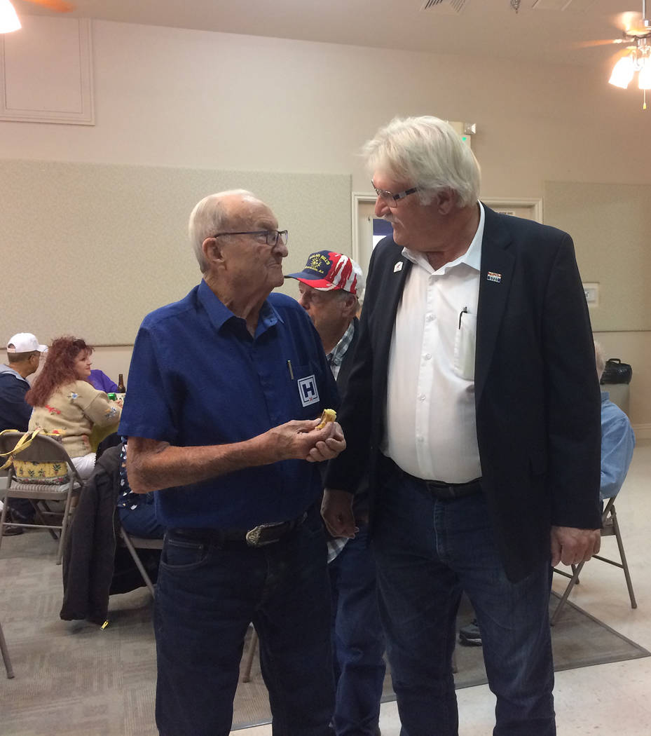 Robin Hebrock/Pahrump Valley Times Tim Hafen, (left) a patriarch of the Hafen family and grandf ...