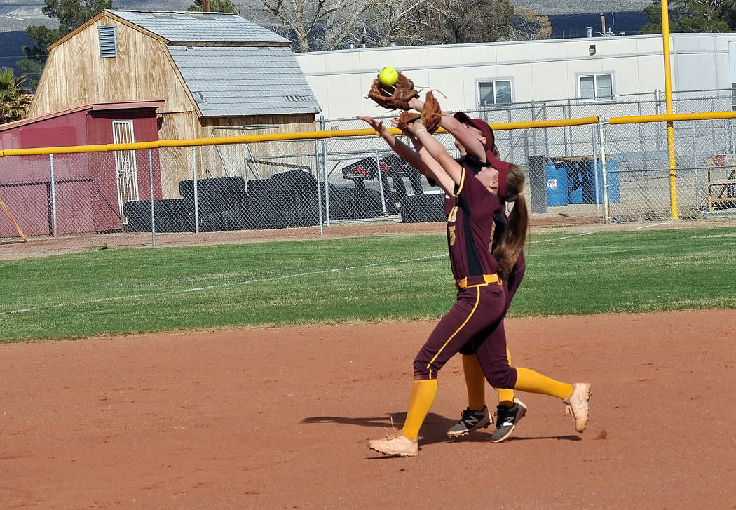 Horace Langford Jr./Pahrump Valley Times Pahrump Valley High School softball players Jackie Sto ...