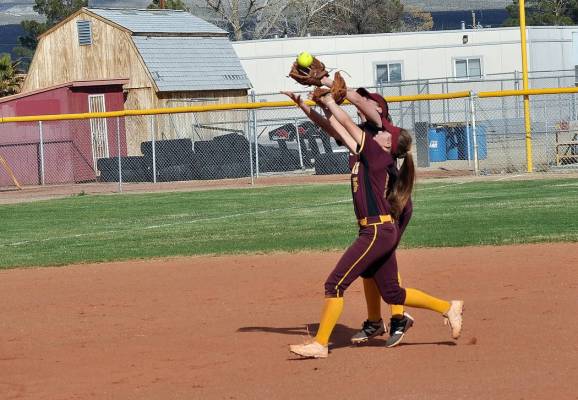 Horace Langford Jr./Pahrump Valley Times Pahrump Valley High School softball players Jackie Sto ...