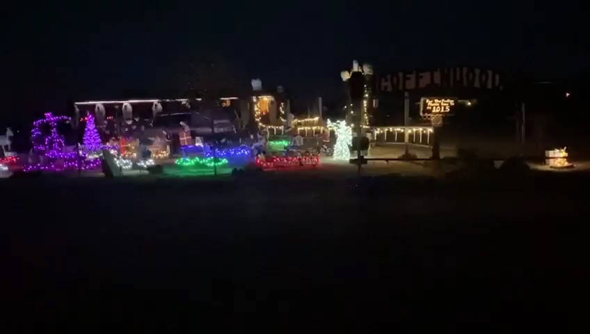 Jeffrey Meehan/Pahrump Valley Times Cruise by 2851 Sunset Street for a large Christmas light di ...
