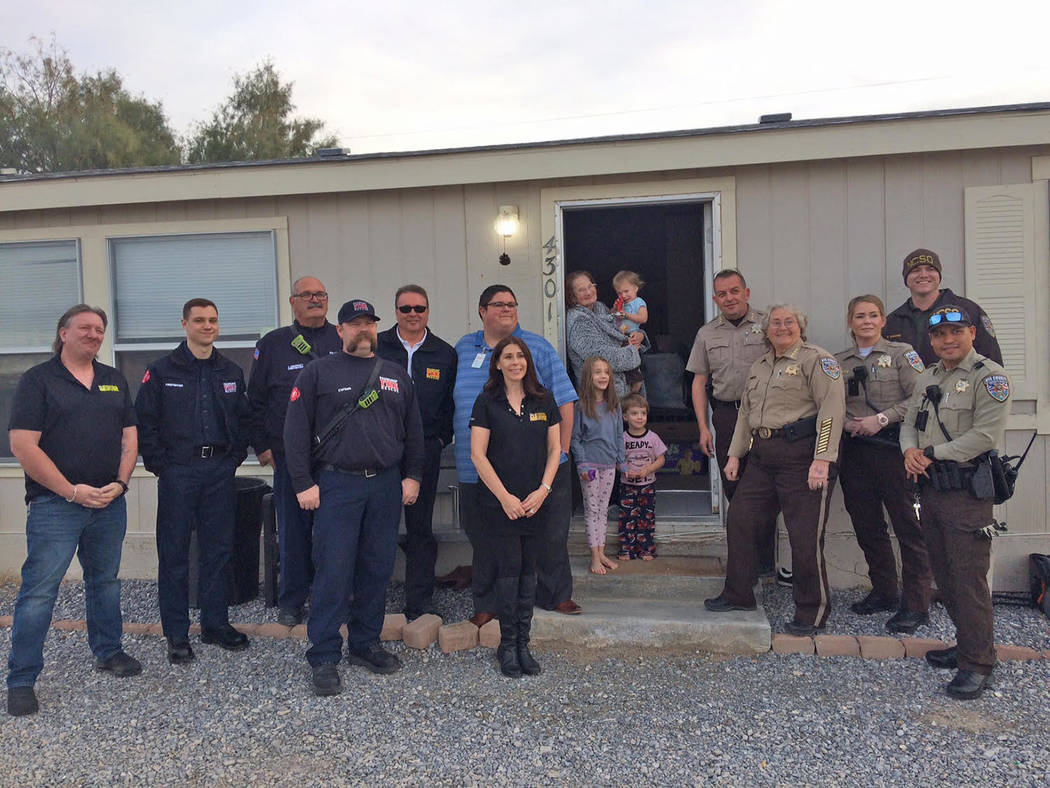Robin Hebrock/Pahrump Valley Times Members of the Nye County Sheriff's Office, Pahrump Valley F ...