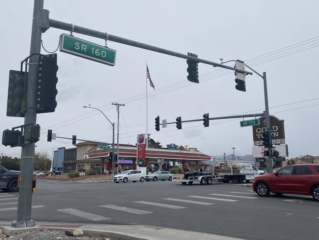 Jeffrey Meehan/Pahrump Valley Times Highway 160 was clear on Thursday in Pahrump, but the highe ...