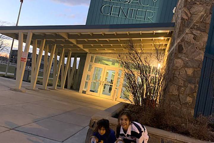 Special to the Pahrump Valley Times Suri and Mika Yoffee at the Davis County Legacy Events Cent ...