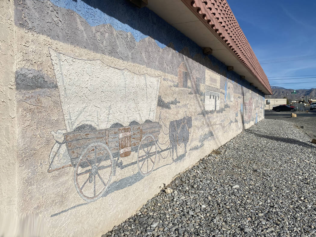 Jeffrey Meehan/Pahrump Valley Times A mural sits along the south wall of the Nye County School ...