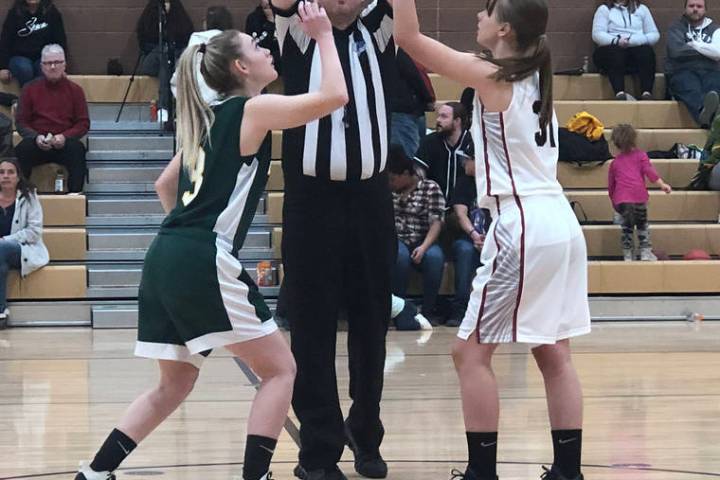 Tom Rysinski/Pahrump Valley Times Carmen Stephenson, left, of Beatty and Sandy Valley's Kassidi ...