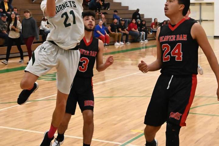 Richard Stephens/Special to the Pahrump Valley Times Beatty senior Jorge Leon drives to the bas ...