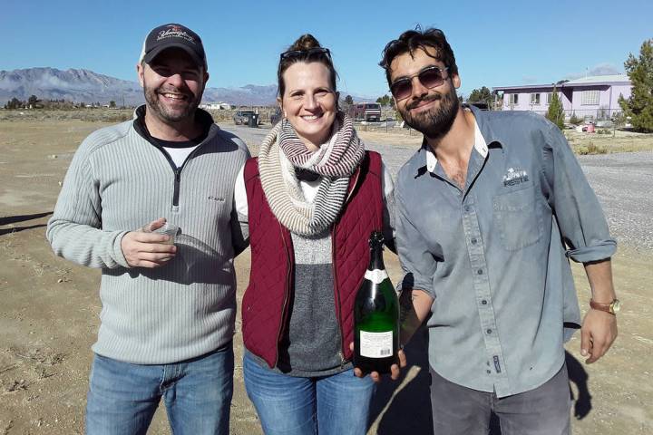 Selwyn Harris/Pahrump Valley Times Thad White, at left, and his wife Michelle are joined by hot ...