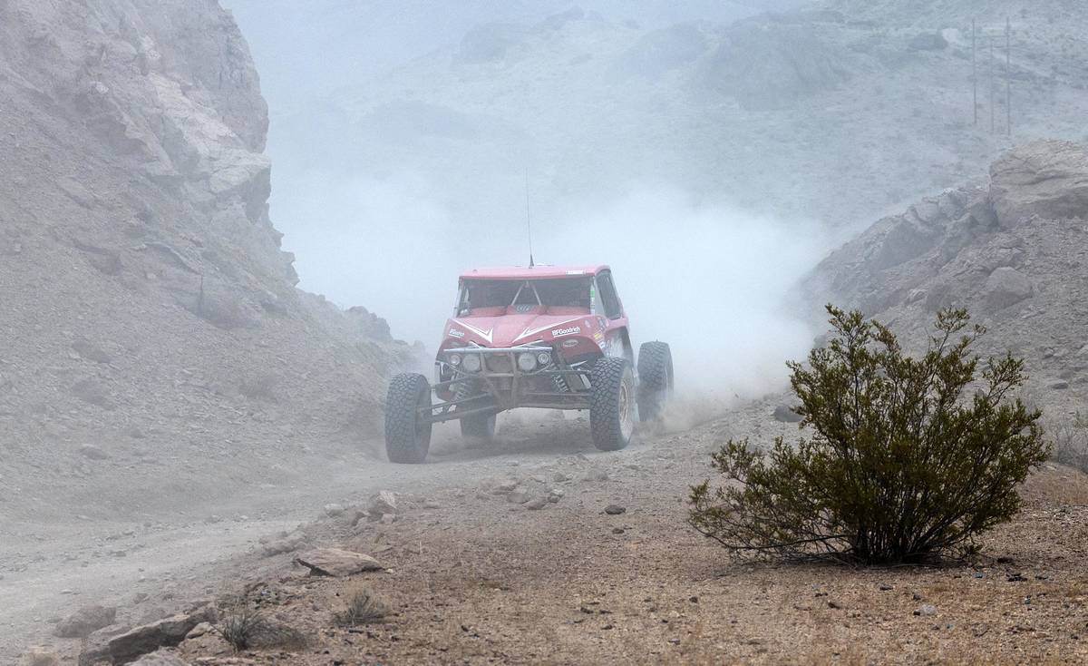 Richard Stephens/Special to the Pahrump Valley Times Racers glide along the desert floor, on a ...