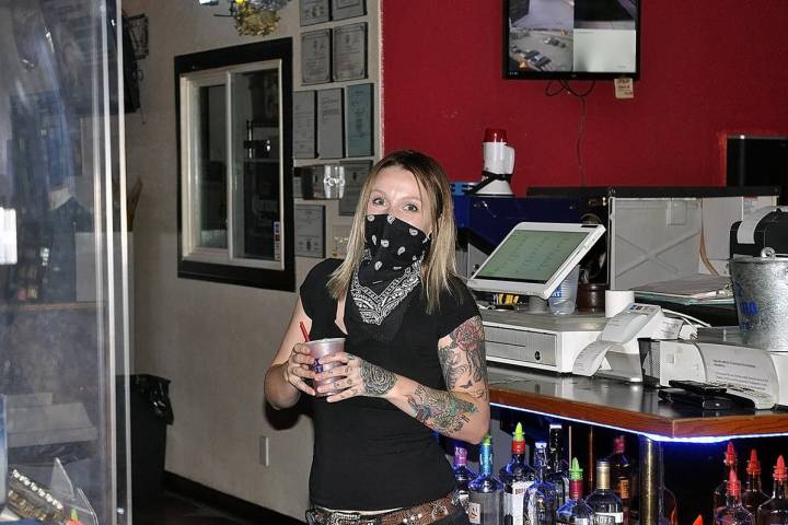 Horace Langford Jr./Pahrump Valley Times At Vince Neil's Tatuado Wild Side Tavern, bartender Br ...