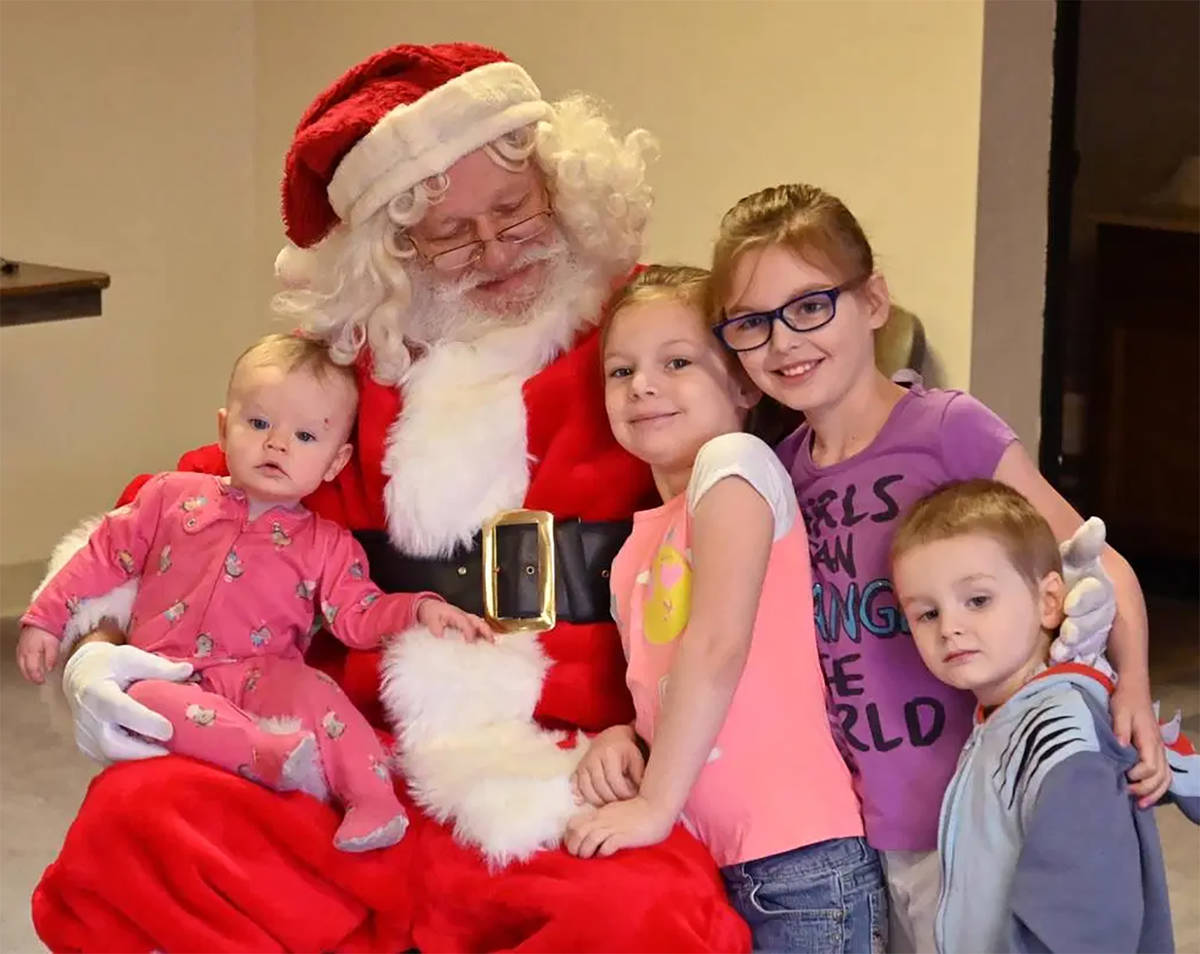 Special to the Pahrump Valley Times Area children can have a photo taken with Santa Claus on No ...