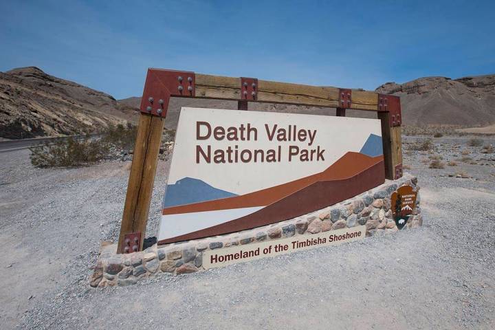 El pronóstico del clima en el Parque Nacional Death Valley es de 112º el martes, 28 de abril ...