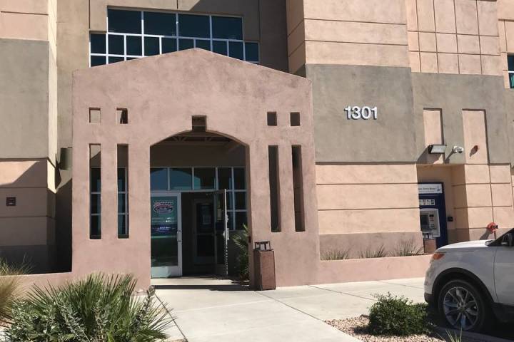 Jeffrey Meehan/Pahrump Valley Times Nevada State Bank at 1301 S. Highway 160 in Pahrump as show ...