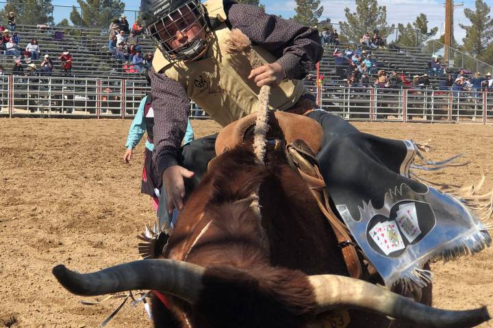 Tom Rysinski/Pahrump Valley Times Seventh-grader Jace Jepson finishes his first go during the j ...