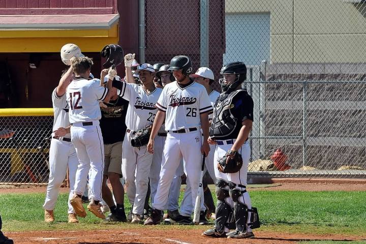 Horace Langford Jr./Pahrump Valley Times Pahrump Valley High School baseball players greet Kyle ...