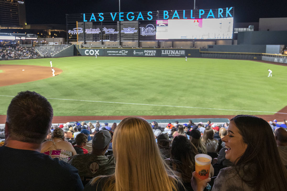 Ellen Schmidt/Las Vegas Review-Journal Fans filled Las Vegas Ballpark to watch the Las Vegas Av ...
