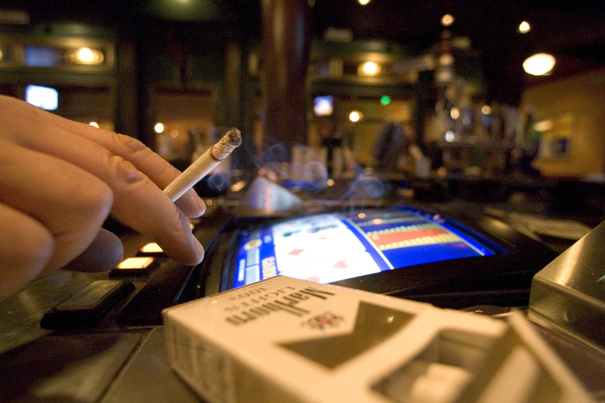 motor city casino smoking room