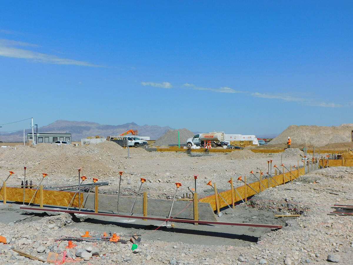 Robin Hebrock/Pahrump Valley Times Taken Monday, Aug. 30, this photo shows the construction sit ...