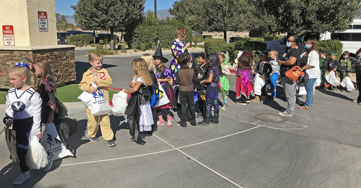 Robin Hebrock/Pahrump Valley Times Students from J.G. Johnson are pictured waiting in line for ...