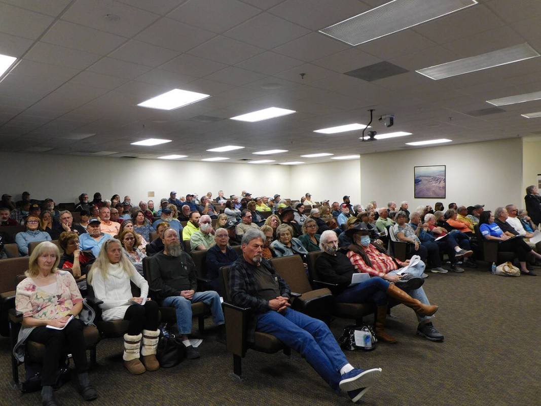 Robin Hebrock/Pahrump Valley Times The Pahrump Public Lands Advisory Committee meeting on Nov. ...