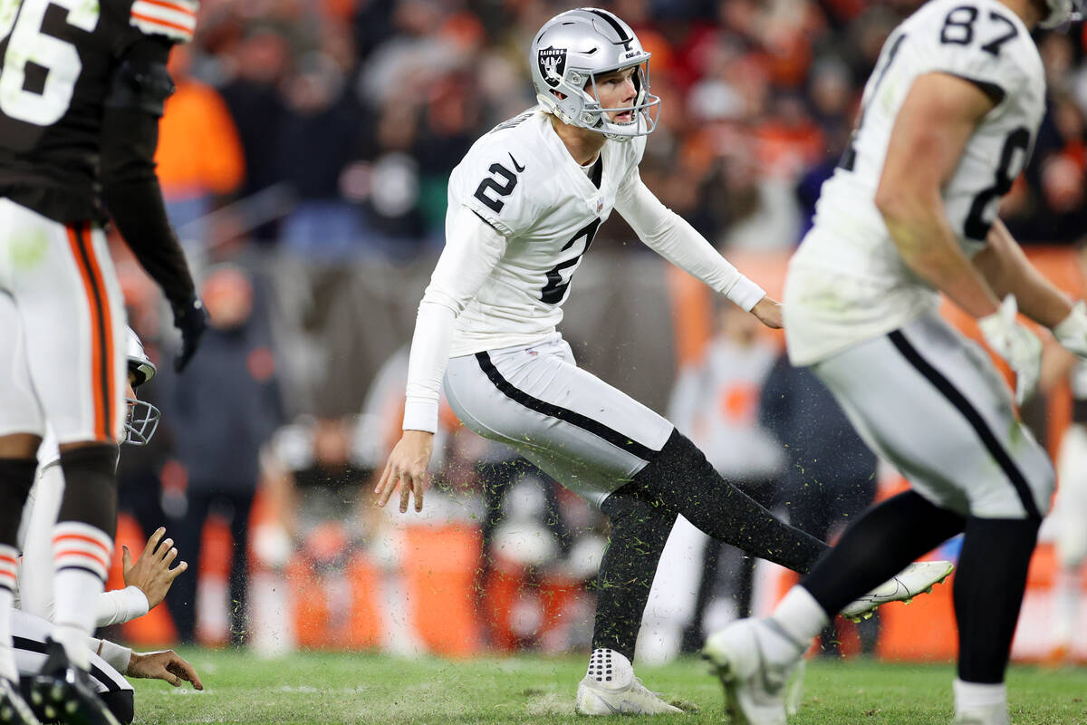 Raiders kicker Daniel Carlson (2) kicks a game winning field goal against the Cleveland Browns ...