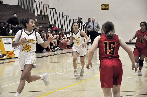 Horace Langford Jr./Pahrump Valley Times Pahrump Valley guard Tayla Wombaker (2) and her teamma ...