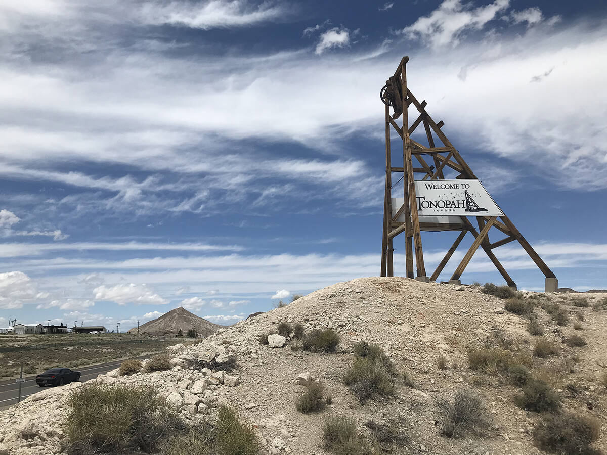 PHOTOS Tonopah festival tops 1,000 attendees Pahrump Valley Times