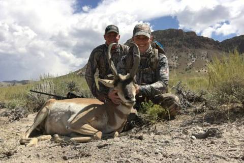Special to the Pahrump Valley Times Ben and Amanda Arata pose with the antelope they got on a p ...