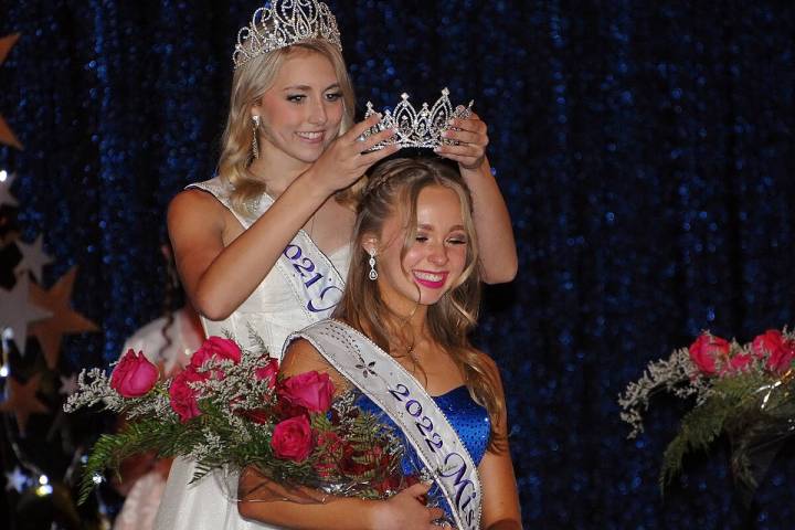 (Horace Langford Jr./Pahrump Valley Times) Contestant No. 11 McKenna Cunningham is crowned Miss ...