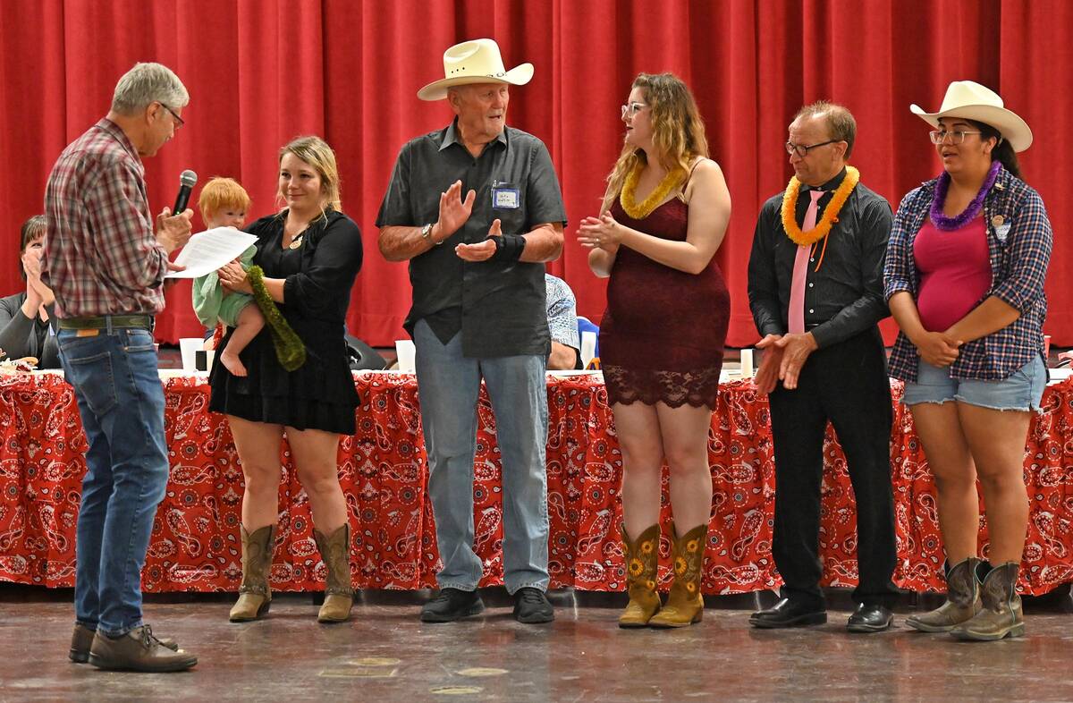 Richard Stephens/Special to the Pahrump Valley Times Newly installed officers are: left to righ ...