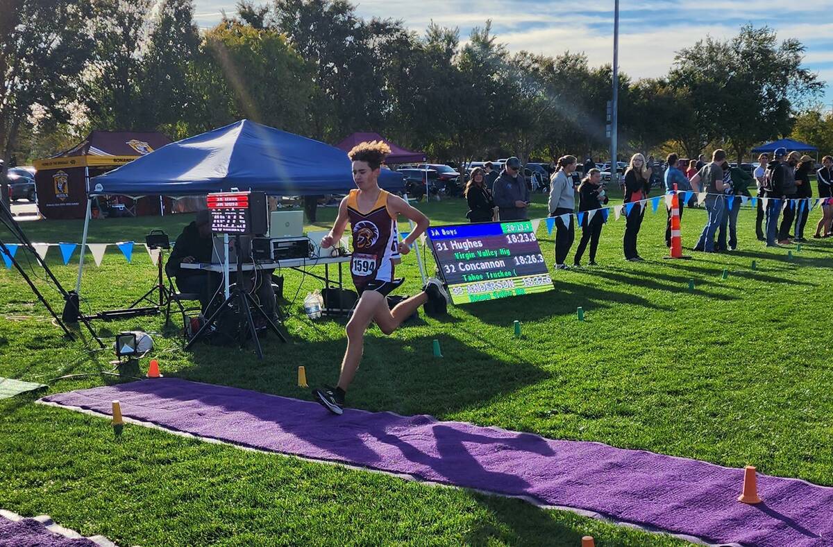 Danny Smyth/Pahrump Valley Times Antonio Veloz finished with a time of 20:22 at the Nevada 3A ...