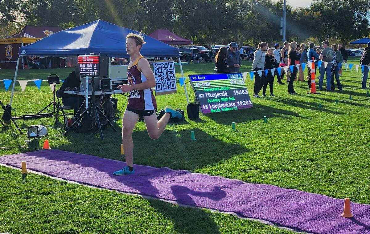 Danny Smyth/Pahrump Valley Times Junior runner Theron Abbiss finished the Nevada 3A state cros ...