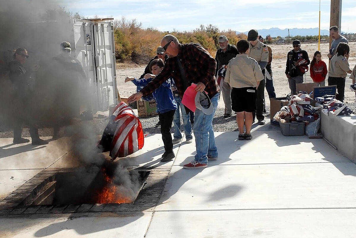 Horace Langford Jr./Pahrump Valley Times Veterans and family members participated in giving do ...