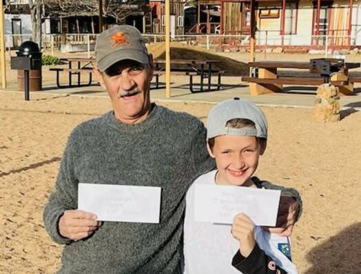 Special to Pahrump Valley Times Jamie Frost (left) and Josh Russell (right) finished in 3rd pla ...