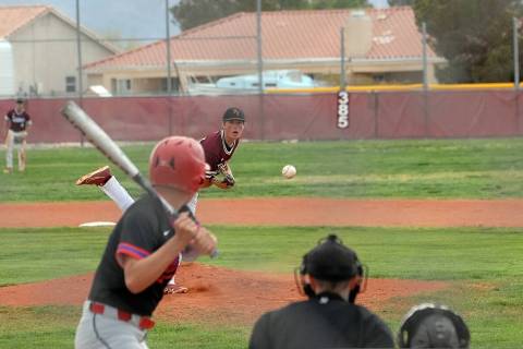 Horace Langford Jr./Pahrump Valley Times Junior Micah Mendoza (12) delivering a pitch to a Viki ...