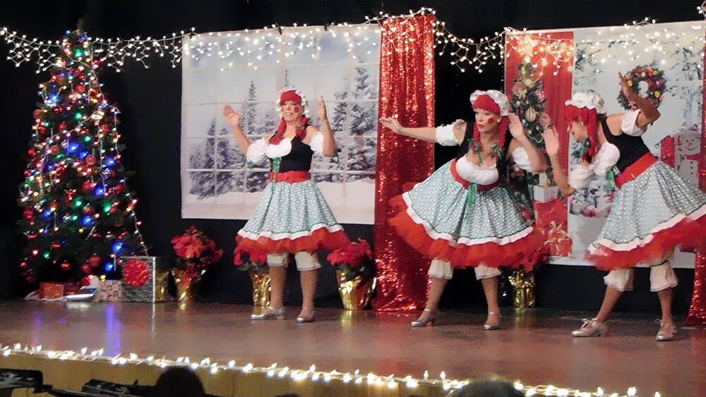 Robin Hebrock/Pahrump Valley Times Dressed as dollies, members of the Silver Tappers dance at t ...